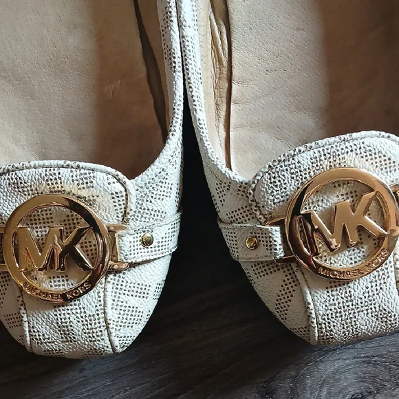 Michael Kors Cream Loafers with Medallion - Picture 5 of 5